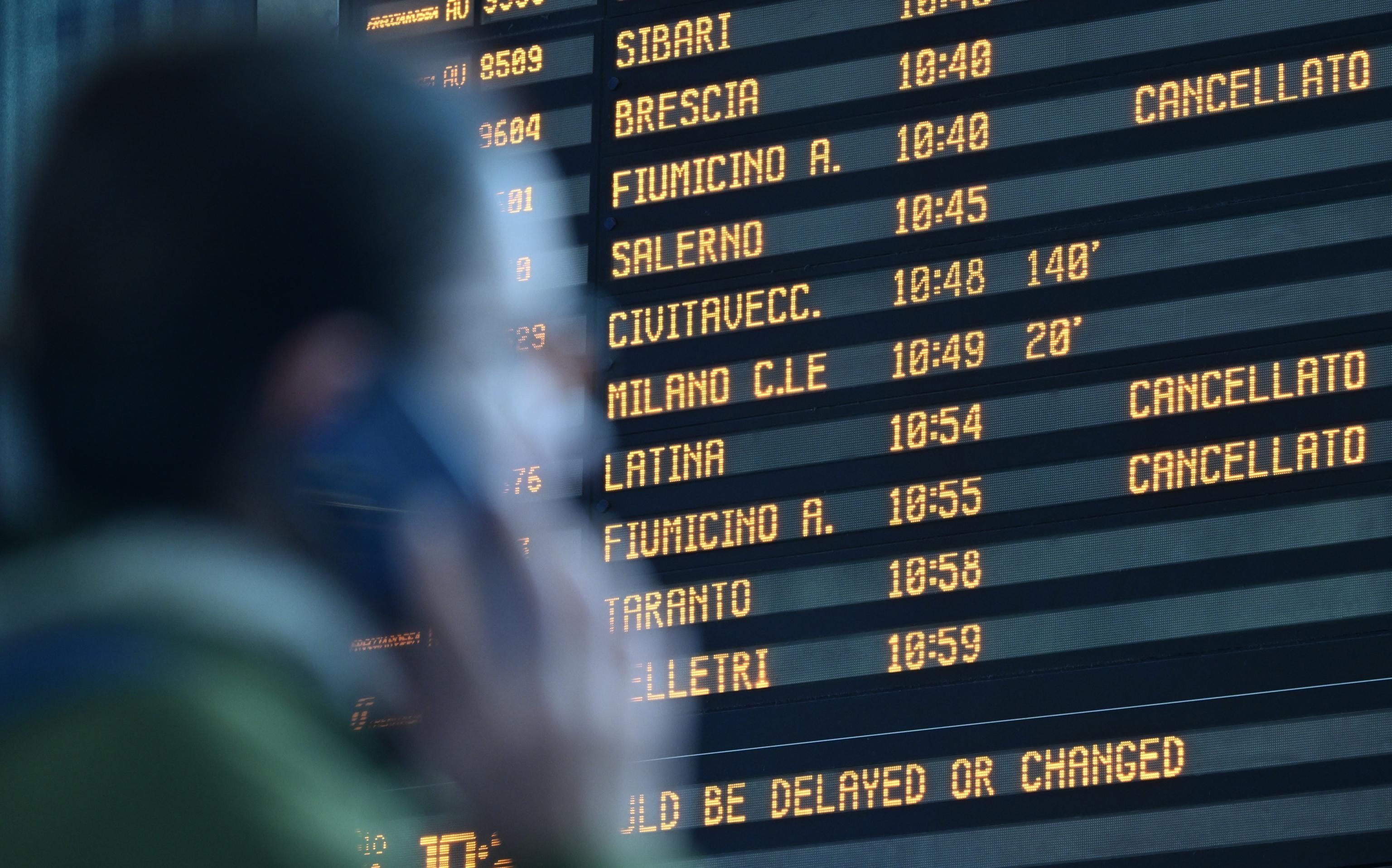 Sciopero treni 23 e 24 novembre, fine settimana di disagi anche in Toscana