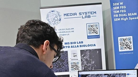 Intelligenza artificiale rivolti ai giovani: l’evento in piazza del Melo e in via Settevalli