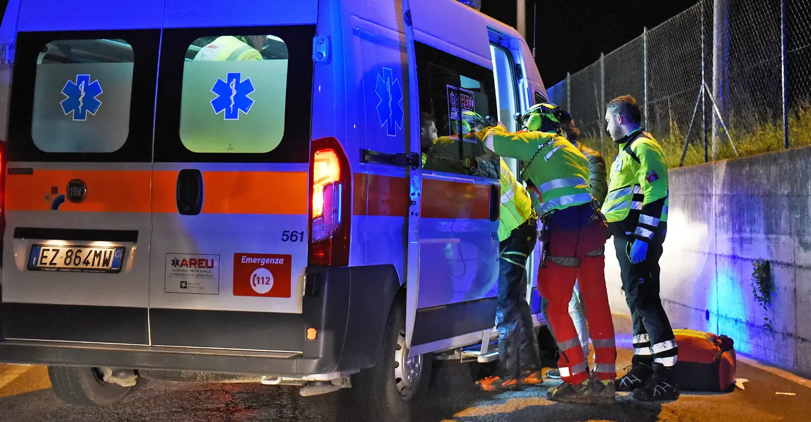 Muore nello schianto sulla Aurelia, la moglie portata in ospedale