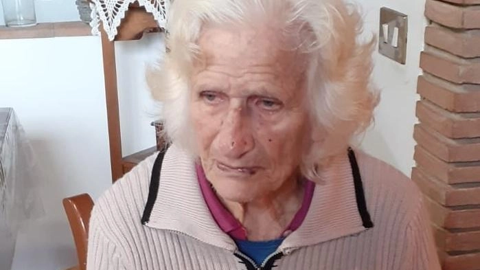 Milena Bernabò aveva 96 anni ed era originaria di Sant’Anna anche se viveva a Pietrasanta. Durante l’eccidio del 12 agosto 1944 salvò la vita a tre bambini