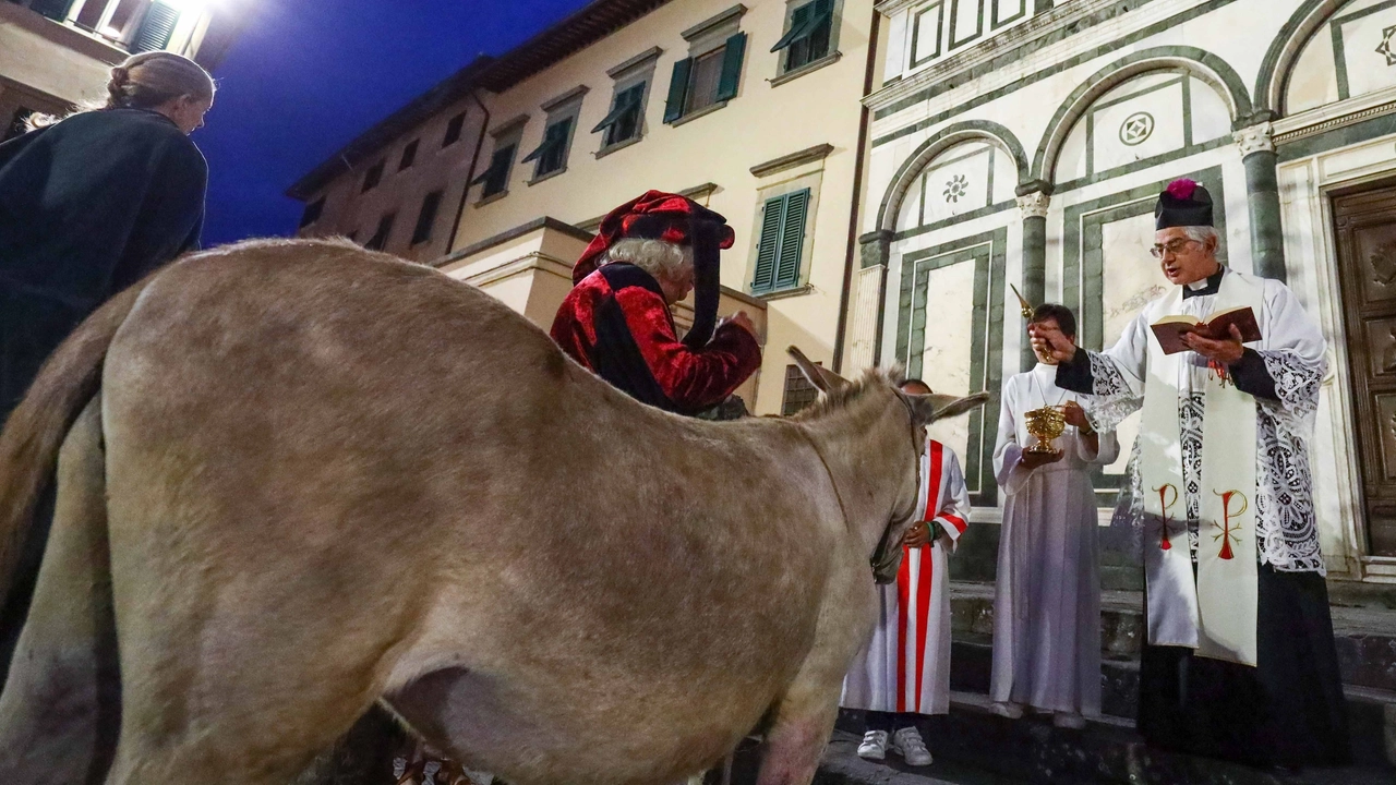 Dal corteo storico con duecento figuranti alla cena medievale: tanti gli eventi collaterali alla festa in piazza