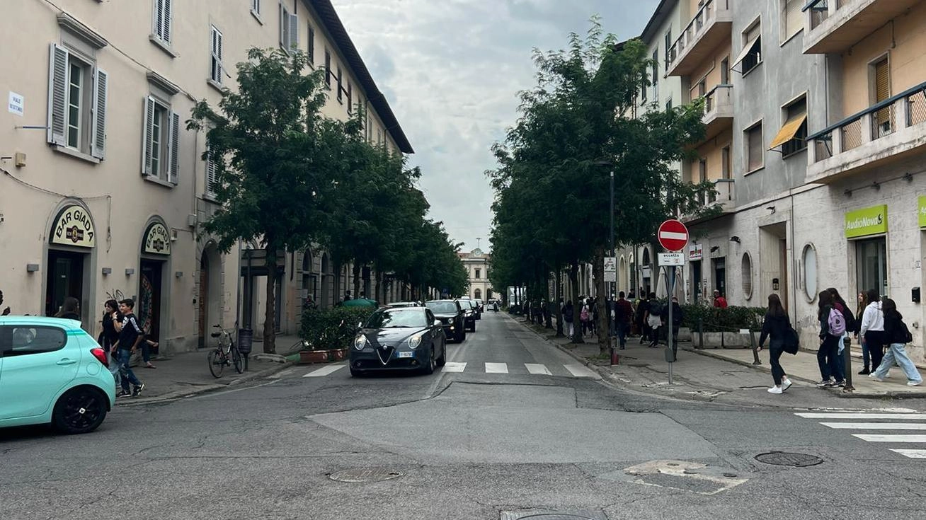 Rivoluzione via XX settembre. Addio alla preferenziale dei bus. Serve spazio per la pista ciclabile