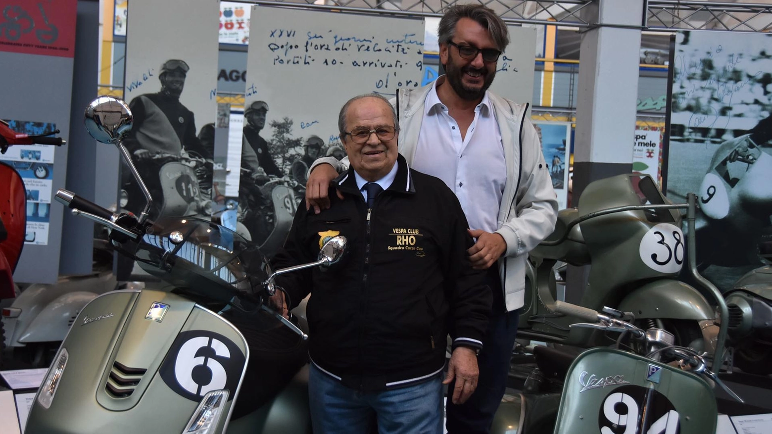 Addio al Cavaliere della Vespa. Si spegne il pilota del mito. Pontedera piange Giuseppe Cau