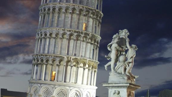 Aperture serali in Piazza dei Miracoli