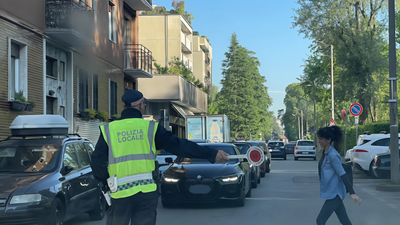 Respinta la richiesta dell’opposizione consiliare di mettere le strisce pedonali davanti alla scuola ’Corti’ a Capraia e Limite foto d’archivio