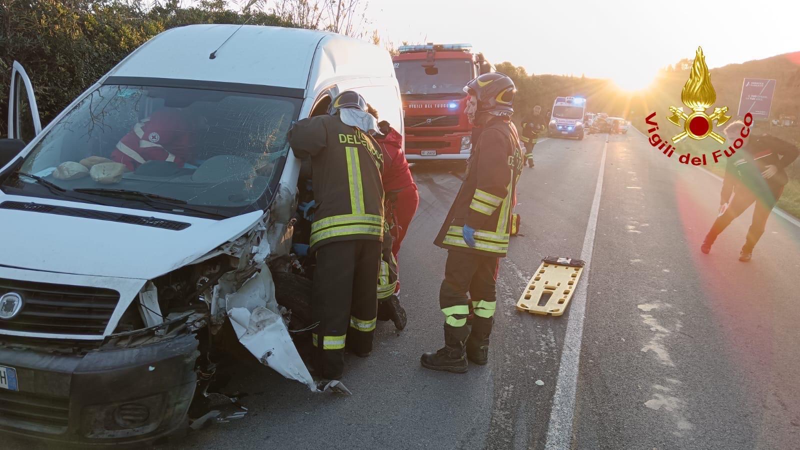 Scontro auto furgone all’Argentario, soccorsi i due conducenti