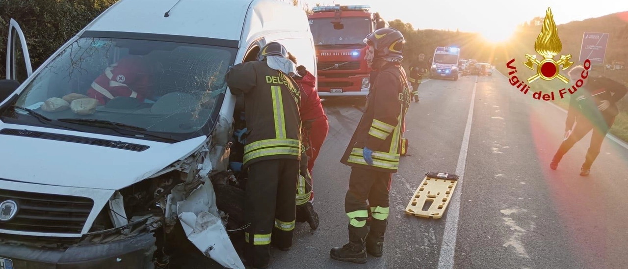 Scontro auto-furgone all’Argentario, soccorsi i due conducenti