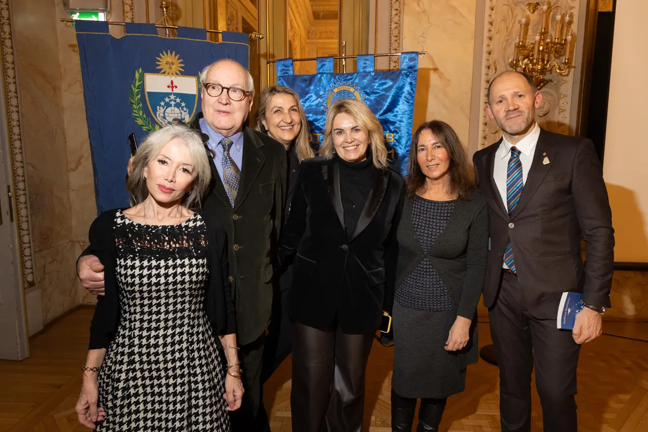 La giornalista Stefania Battistini parla ai Rotary di Firenze