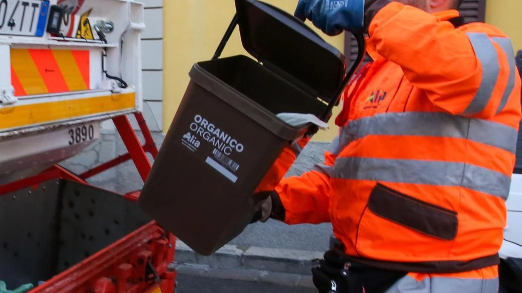 Porta a porta e  pulizia strade non vanno in vacanza