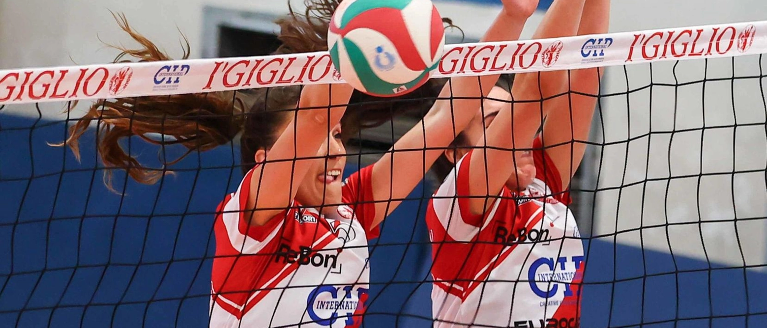 Il Giglio Volley di Castelfiorentino subisce una sconfitta interna contro il Dega Liberi e Forti Firenze in una partita combattuta. Le ragazze lottano ma alla fine manca la fortuna. Il coach Buoncristiani dovrà lavorare sul lato psicologico per stimolare la squadra.