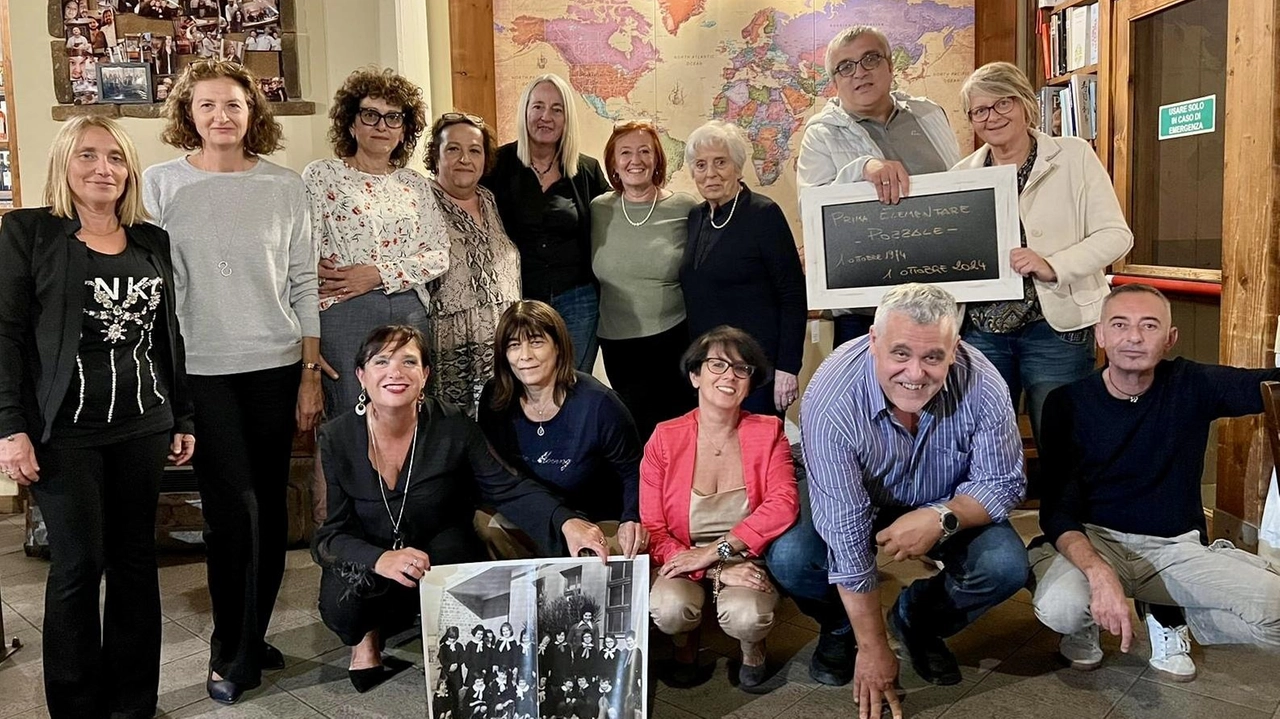 A 50 anni di distanza, la classe prima del 1974 si è riunita per una serata emozionante alla pizzeria Il Rifugio di Monterappoli, dimostrando che il tempo non ha scalfito la loro profonda amicizia e i ricordi di quei bei tempi trascorsi insieme.