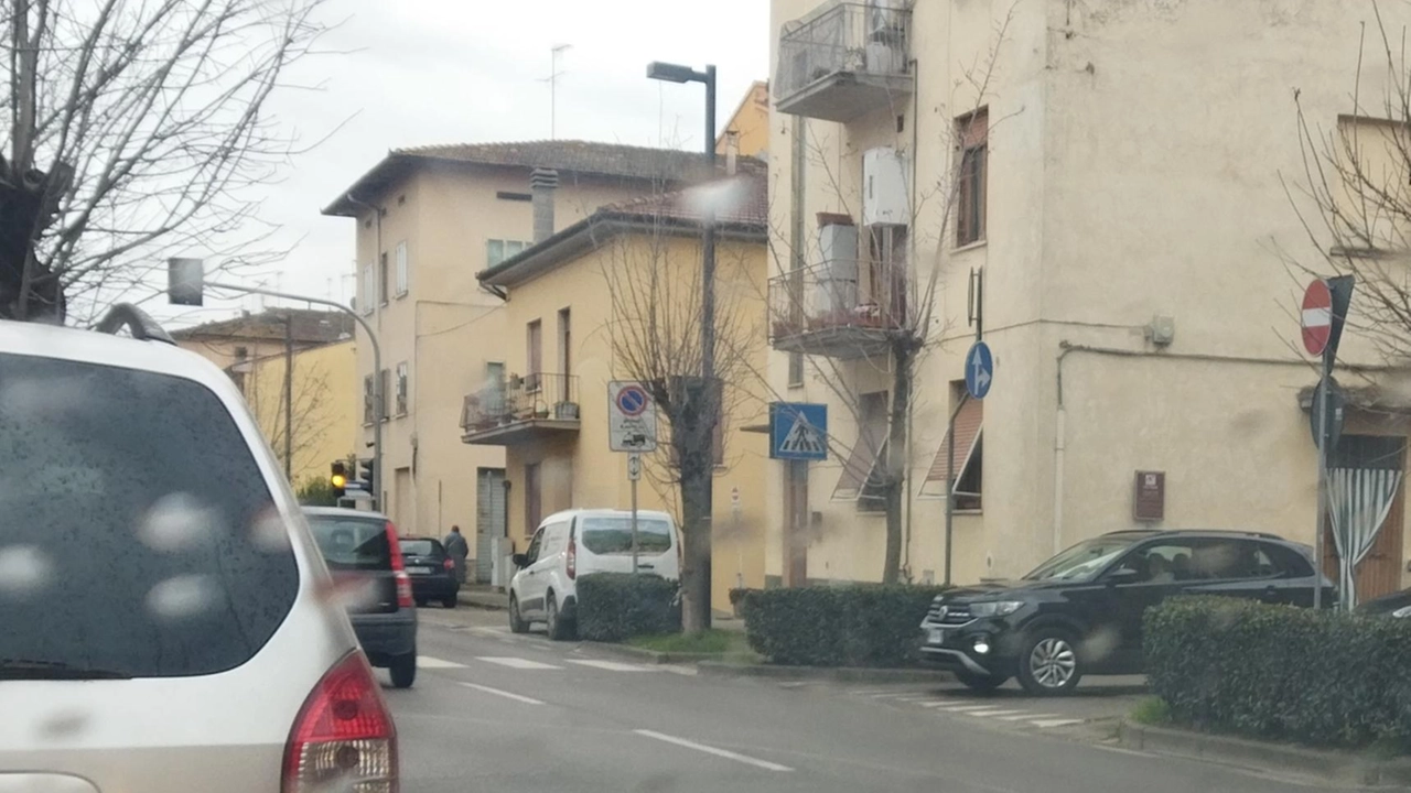 Sotto la lente di ingrandimento l’immissione dei veicoli da via. Verdi al rettilineo principale a senso unico di marcia, ovvero via Montegrappa