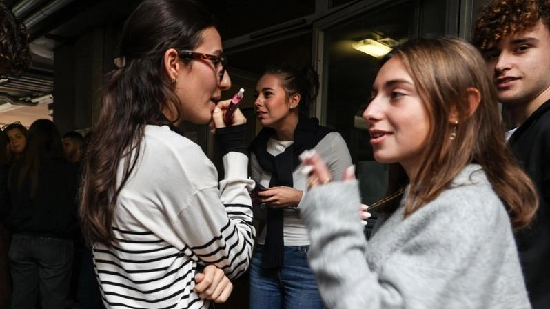 L’eliminazione del test d’ingresso può portare fino a duemila nuovi iscritti. L’allarme del sindacato di medici e dirigenti sanitari. Oggi studiano 528 ragazzi. .