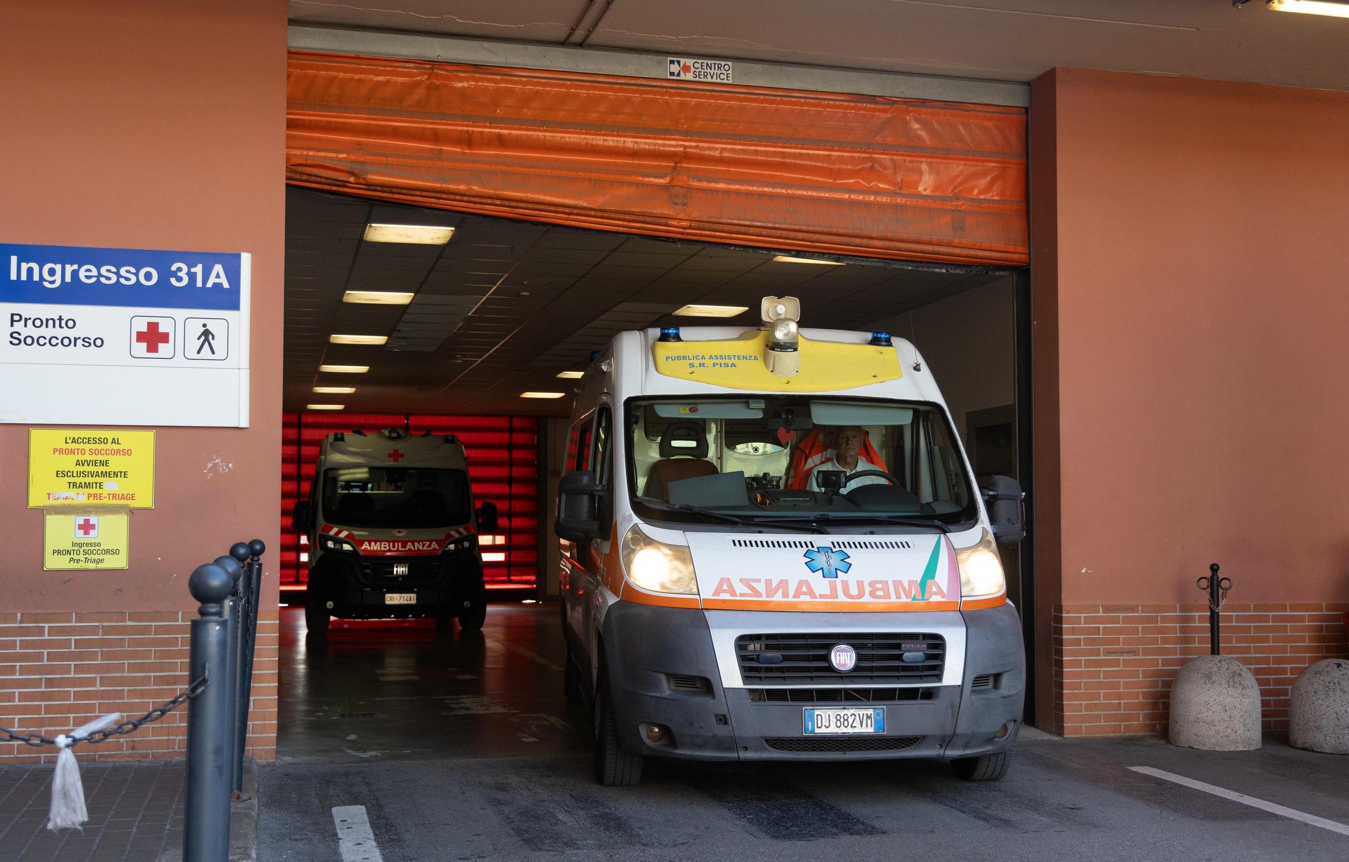 Voragine di via Matteucci. Odissea per le ambulanze: "Chiederemo più controlli sulle corsie preferenziali"