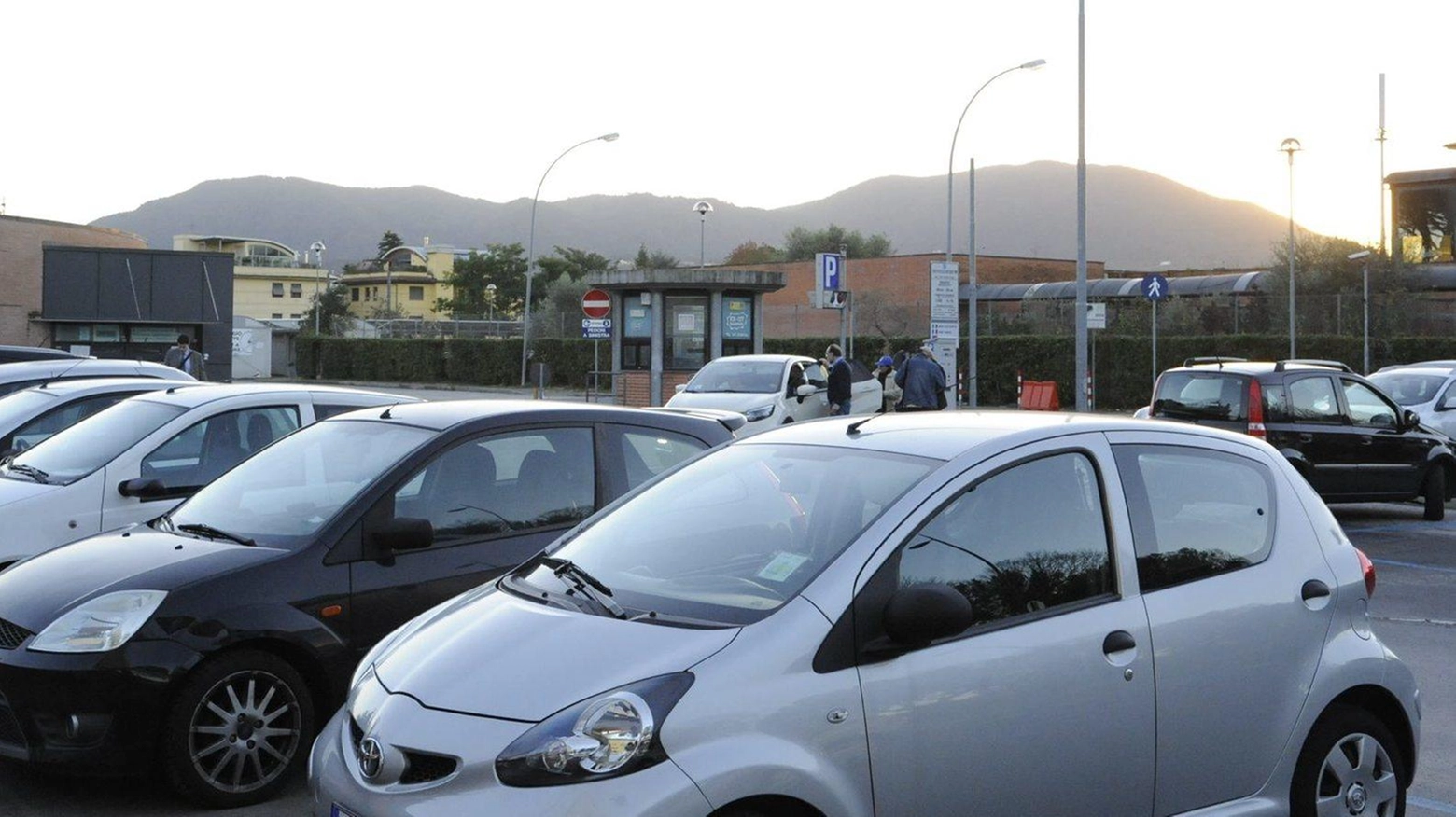 La città si illumina di nuovo. Arrivano 68 punti luce a led