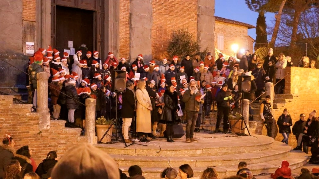 Lucignano celebra il Natale con l’Antica Fiera del Ceppo