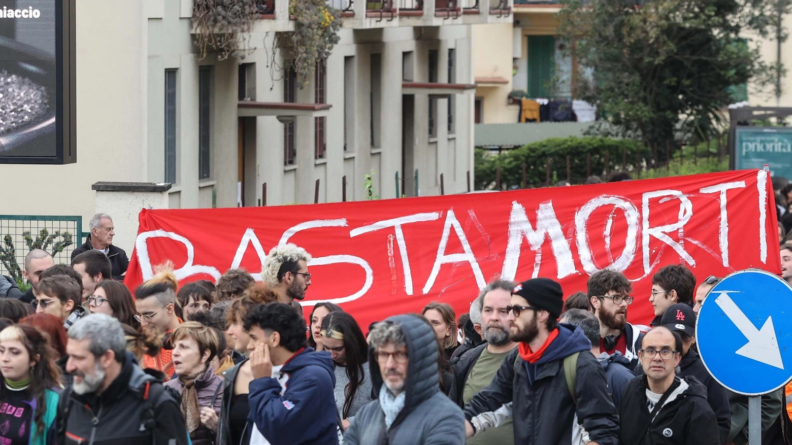 Mariti, corteo e presidio: "Vogliamo farci un parco"