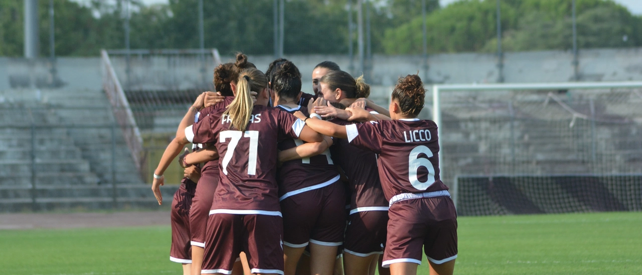 Si decide tutto nel secondo tempo. Prinzivalli e Corazzi regalano la vittoria all'ACF Arezzo. ACF Arezzo - Pavia Academy 2-0