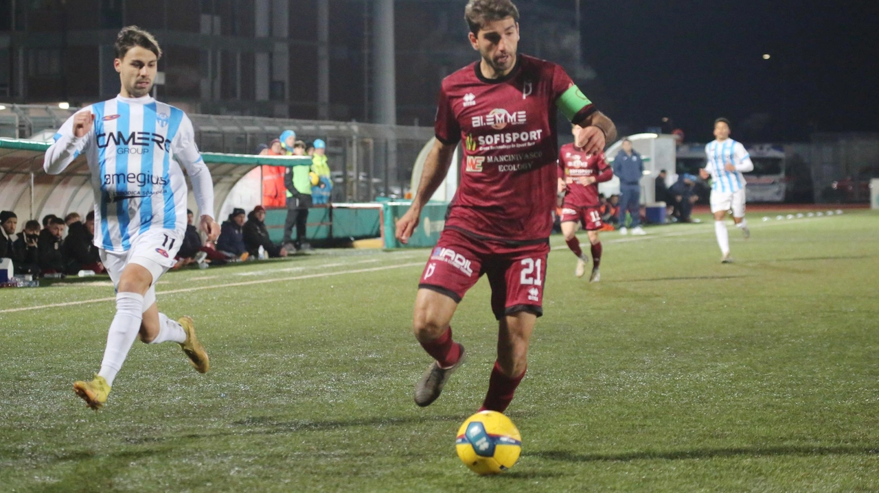 Il Pontedera a caccia della salvezza (foto Bongianni/Germogli)