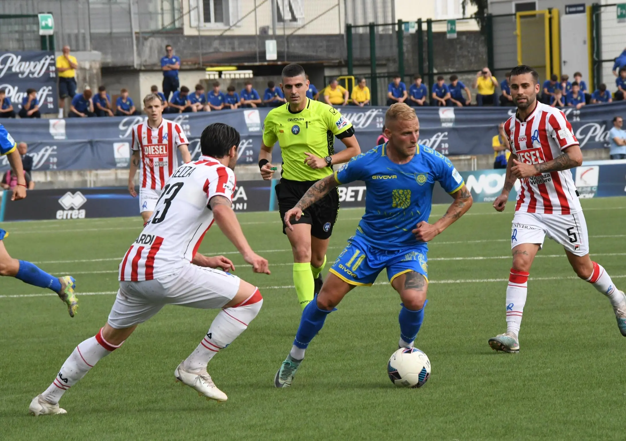 Carrarese Strepitosa: Promozione In Serie B, Vittoria E Gloria Contro ...