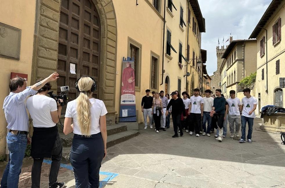 “Ragazzi fuori sbarca” ad Arezzo, mercoledì le telecamere di Rai Uno in centro