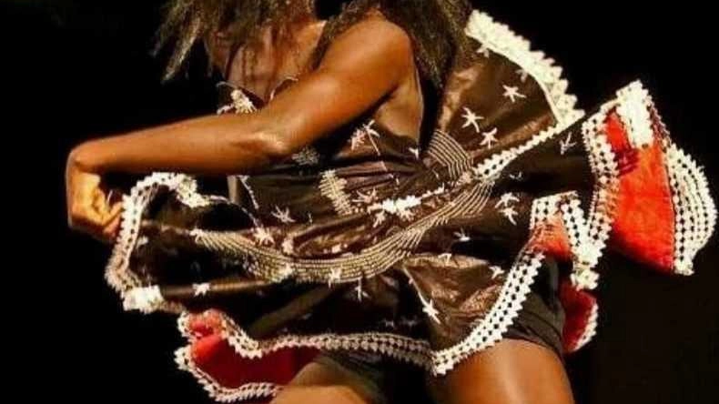 Chiusura della rassegna dedicata all'Africa in piazza d'Armi con esposizioni artigianali, laboratori di danza per bambini e percussioni per adulti. Spettacoli di danza e concerto "Grande Madre Africa" con la kora.