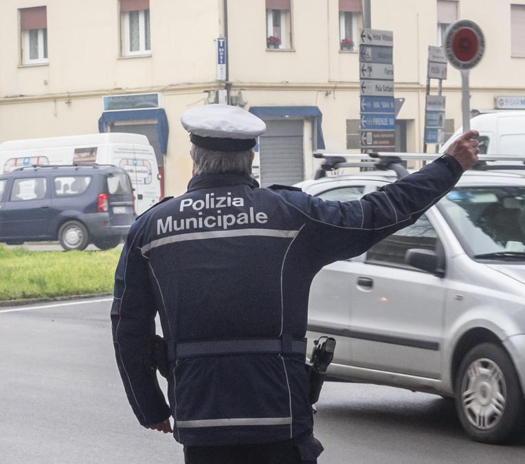 Armi per 76 vigili, al via la formazione