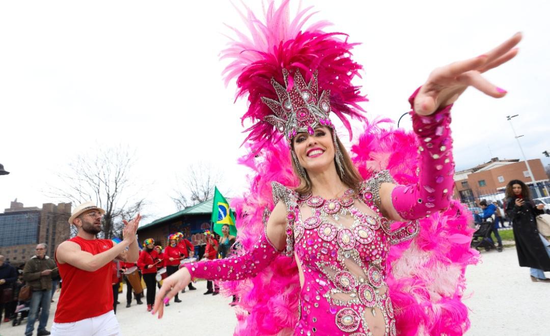 Firenze, il Carnevale di Pace torna a colorare San Donato