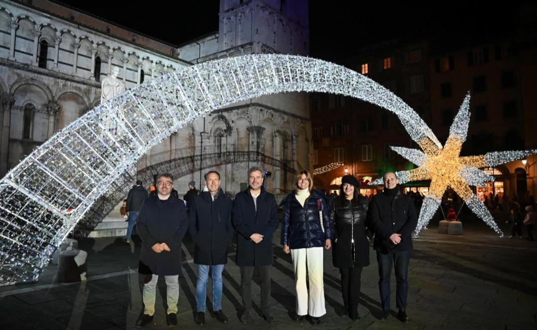 Natale a Lucca, il 30 novembre si accende la proiezione su Palazzo Ducale