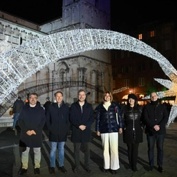 Natale a Lucca, il 30 novembre si accende la proiezione su Palazzo Ducale