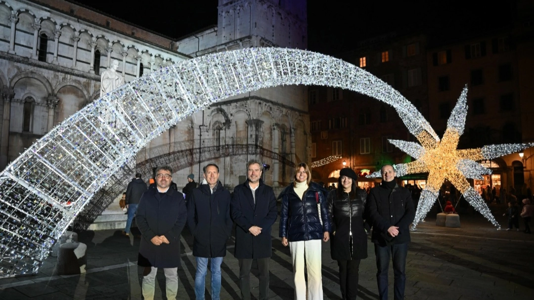 Natale a Lucca, il 30 novembre si accende la proiezione su Palazzo Ducale