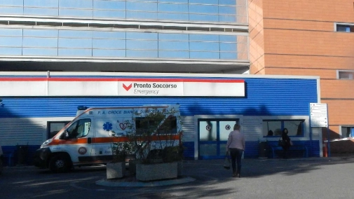 L'esterno dell'ospedale Versilia