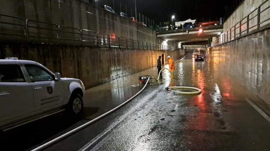 Due sottopassi vanno sott’acqua. Effetto maltempo nella notte di paura