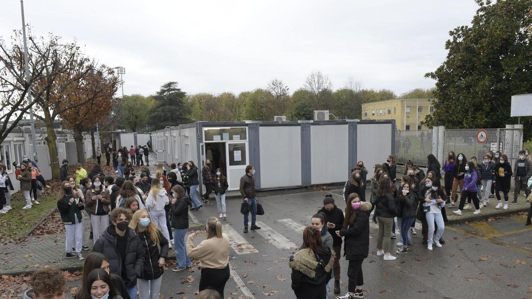 Nuova fumata nera per il Paladini. Il rientro in sede slitta a settembre