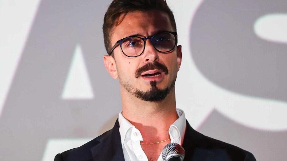 Jacopo Maccari è consigliere del M5S: i grillini hanno commentato duramente l’elezione di Samanta Setteducati