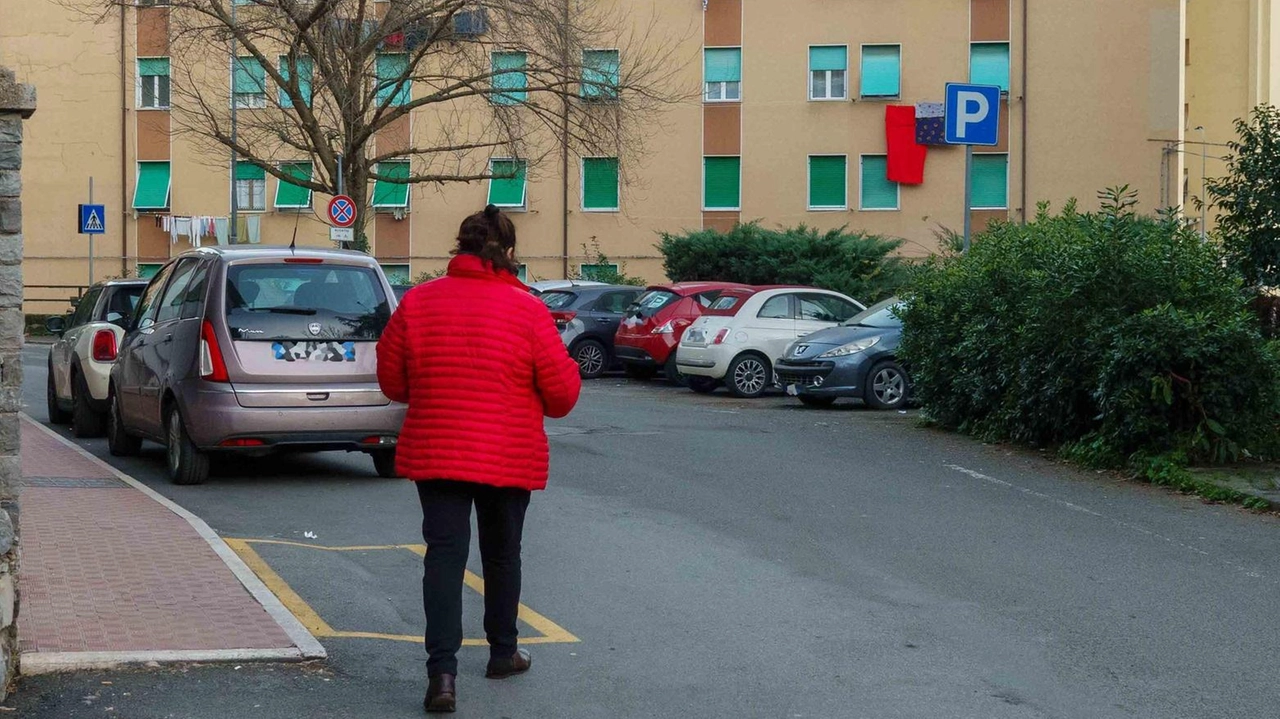 Cambia la sosta a Fossitermi dove arriveranno i parcheggi a pagamento e quelli riservati ai residenti (foto Alexia Frascatore)