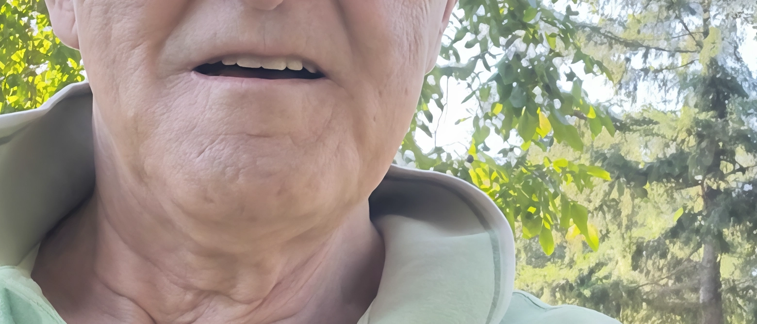Mario Sartini, 75 anni, ha subito un tentativo di effrazione nella sua casa a Firenze. L'uomo, preoccupato per la sicurezza, ha installato telecamere e una porta blindata. La mancanza di controllo sociale e la trasformazione di alcuni appartamenti in airbnb alimentano la sua preoccupazione.
