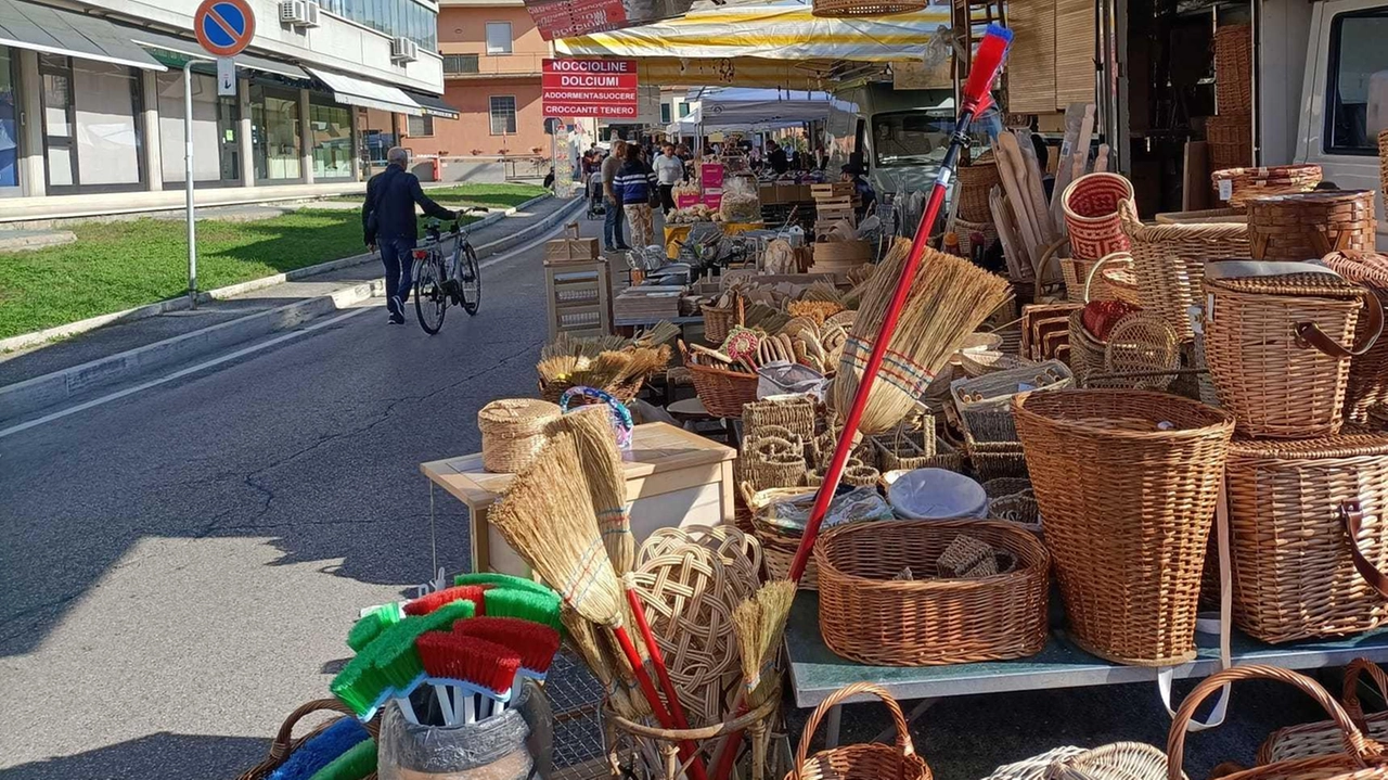 Il mercato settimanale di Bastia Umbra spostato a causa dei lavori di rifacimento in piazza Mazzini L’opposizione contesta le scelte del Comune