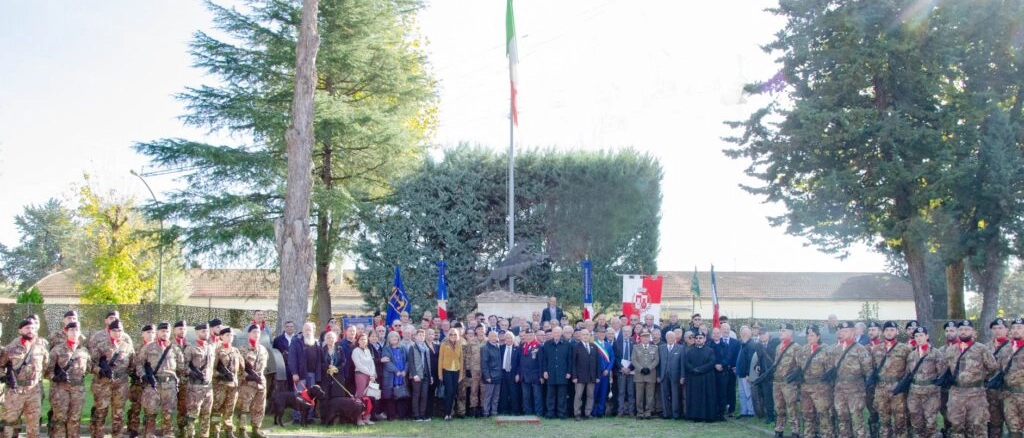 Gli appartenenti allo storico Reggimento, si sono ritrovati alla Casema Perotti di Coverciano per il consueto incontro annuale. Il 78° reggimento fu il primo a entrare in azione per aiutare i fiorentini nei giorni dell'alluvione del 1966