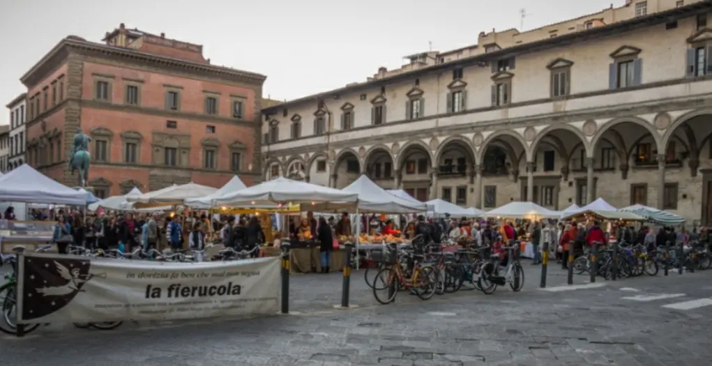 Firenze, torna la Fierucola dell’Immacolata in piazza Ss Annunziata