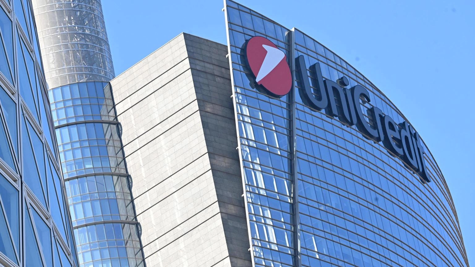 Unicredit lancia una offerta pubblica di scambio su Banco Bpm