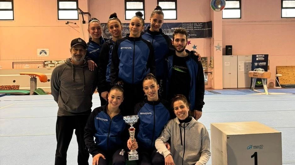 Atlete e tecnici. Ginnastica Il Poggetto alla prima prova del campionato di serie C