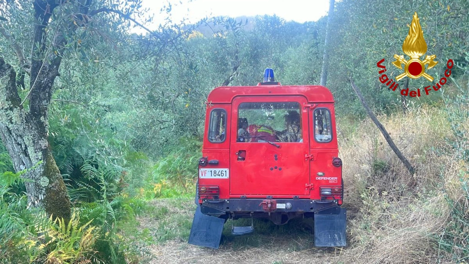 L’incidente è avvenuto in località Monte a Pescia. Sul posto vigili del fuoco, Soccorso alpino e 118