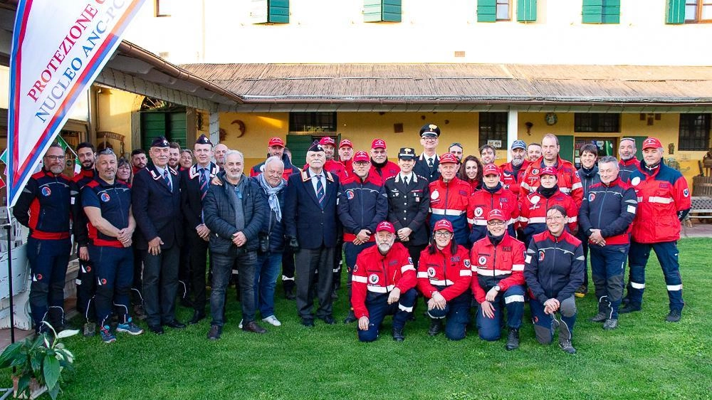 Il gruppo di Volontari dell’Associazione nazionale carabinieri che ha partecipato all’esercitazione a Ponsacco