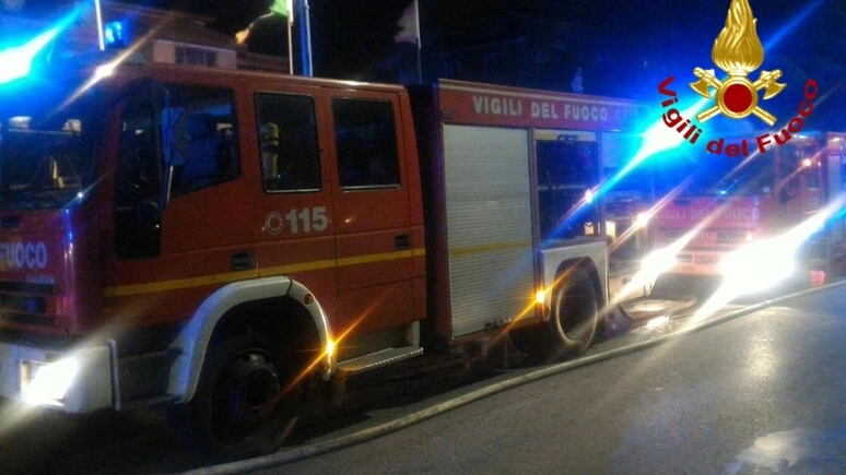 Sul posto sono intervenuti i vigili del fuoco di Città di Castello (foto d'archivio)