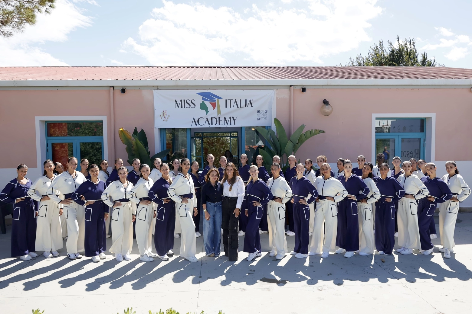 Le quaranta ragazze impegnate nell'Academy