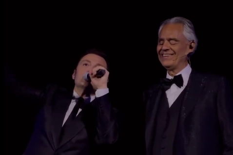 Bocelli e Tiziano Ferro sul palco