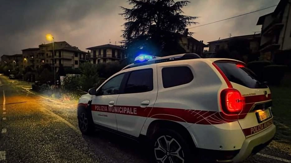 La polizia municipale, insieme alle altre forze dell’ordine, vigilerà di più nelle ore serali e pomeridiane per evitare. furti a Chiusi