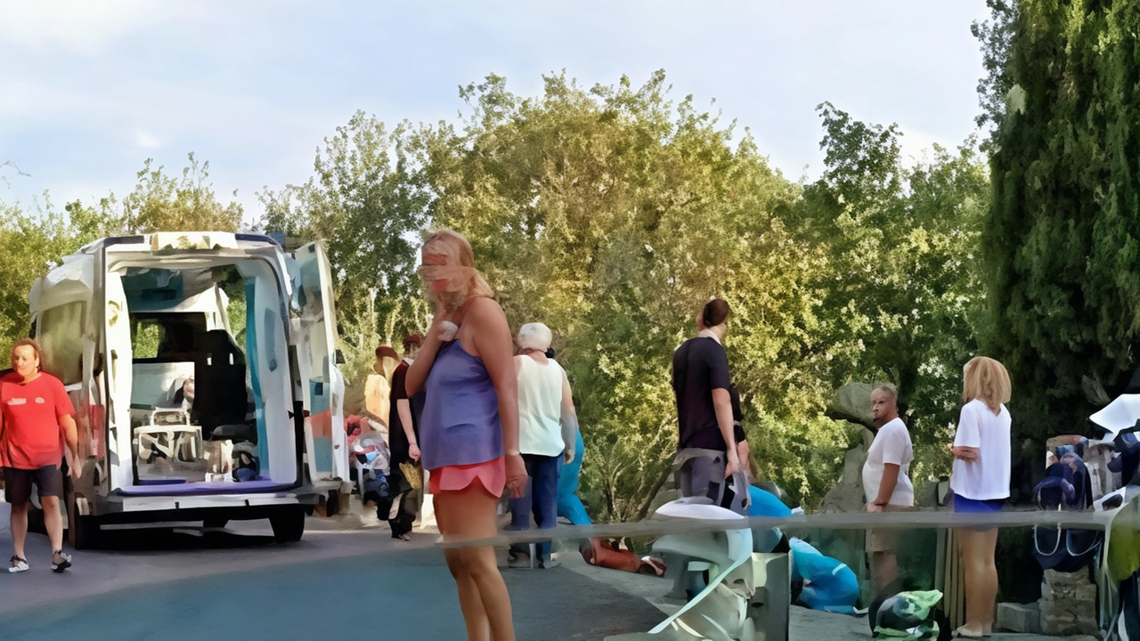 Grave incidente stradale a Castellina in Chianti: motociclista perde il controllo, soccorso dai Carabinieri. Interventi dei Vigili del fuoco per rami caduti nella zona.