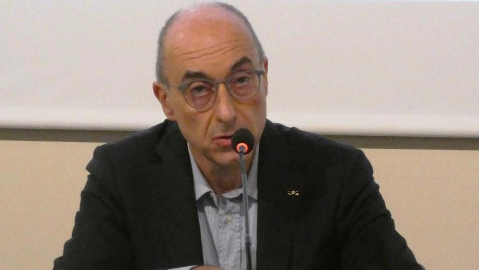 Lorenzo Bandinelli, capogruppo del centrodestra in consiglio comunale interviene sulla questione della rimozione dei rifiuti